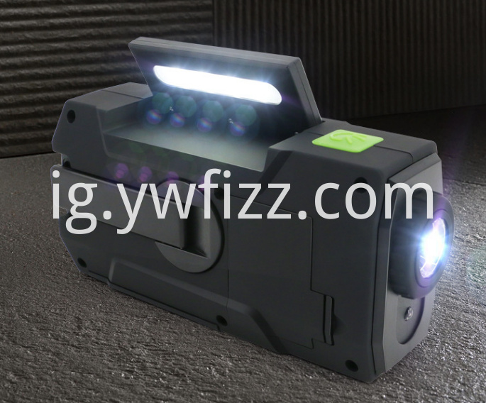 Igwe redio dị iche iche A multi-function radio